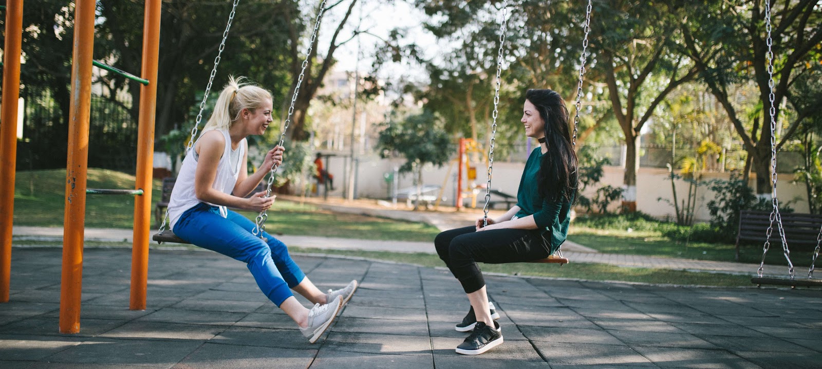 How to Connect with People Easily and Improve any Relationship - The Social  Winner